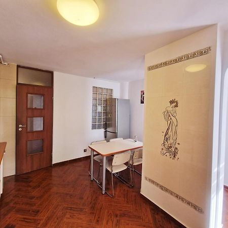 Stephanie Apartment-Centru Civic Braşov Buitenkant foto