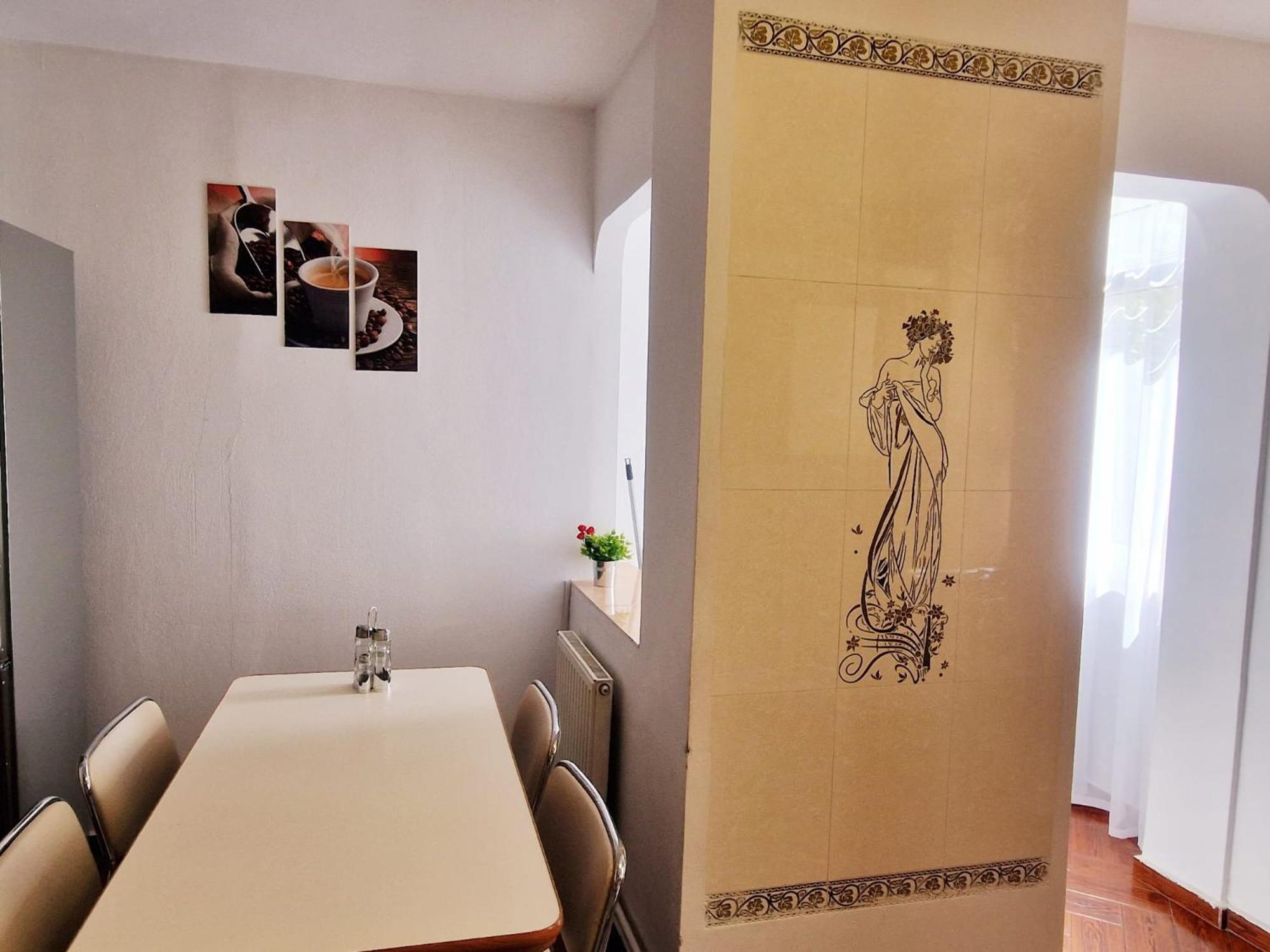 Stephanie Apartment-Centru Civic Braşov Buitenkant foto