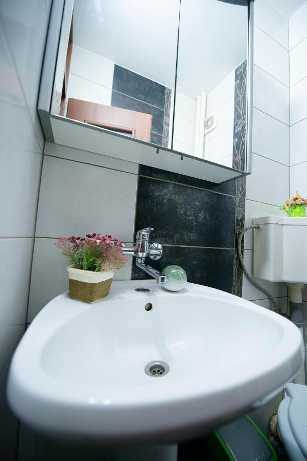 Stephanie Apartment-Centru Civic Braşov Buitenkant foto
