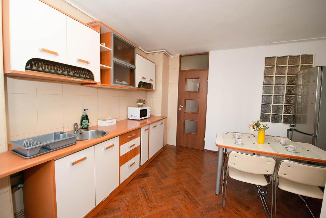 Stephanie Apartment-Centru Civic Braşov Buitenkant foto